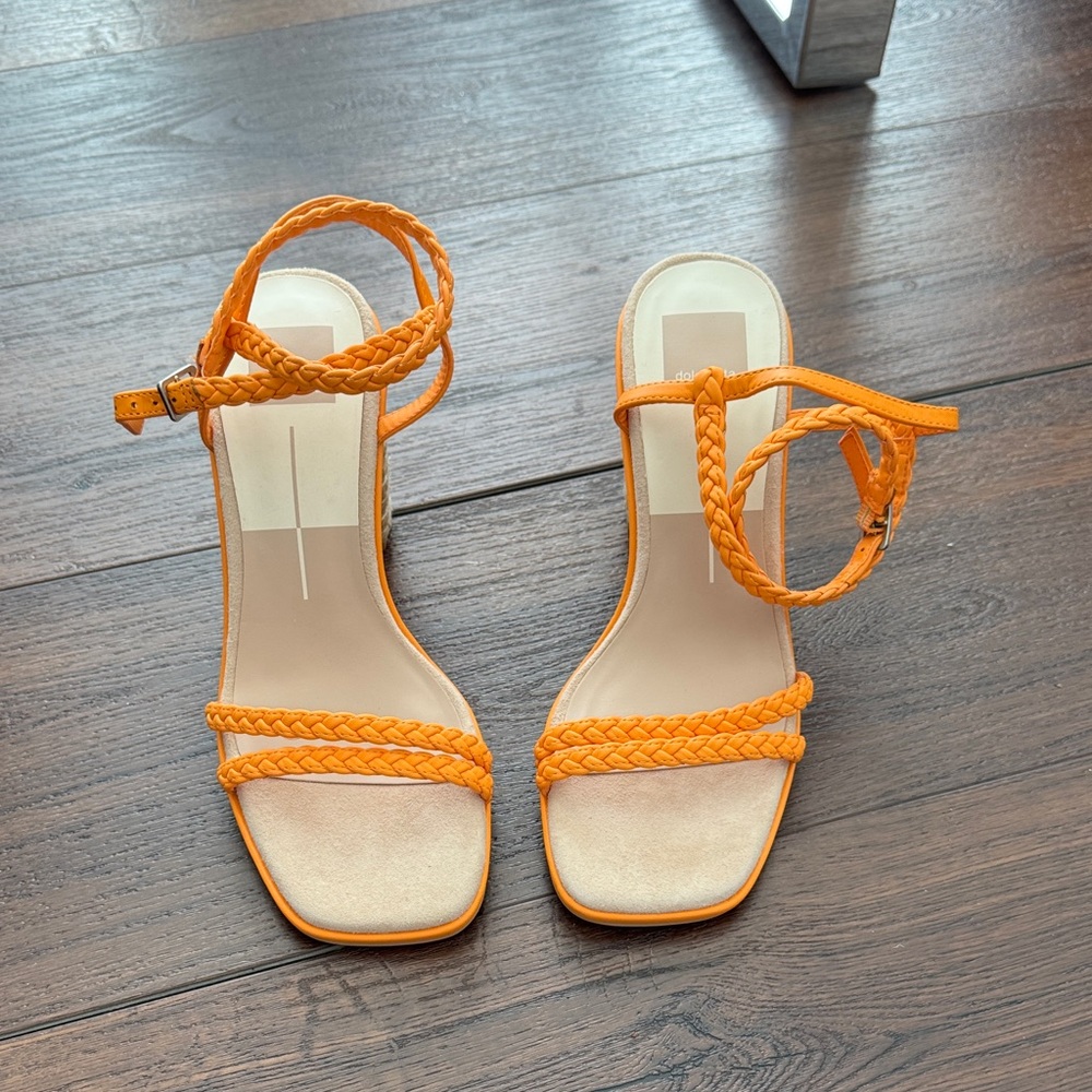 Dolce Vita NWOT Oro-Heel Orange Braided Straps Sandals with block heel.